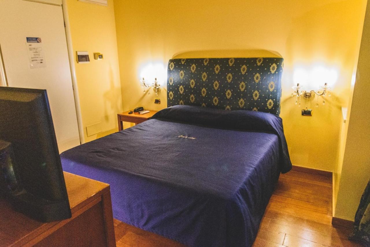Canella Hotel Rom Exteriör bild
